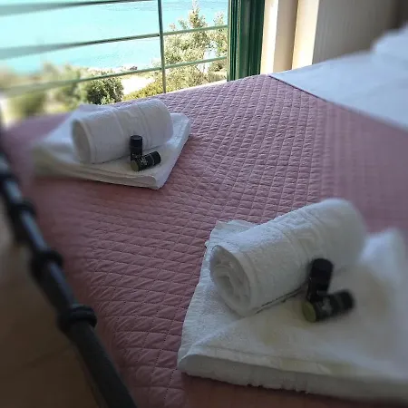 Marmari Megali Ammos Oasis Studio's